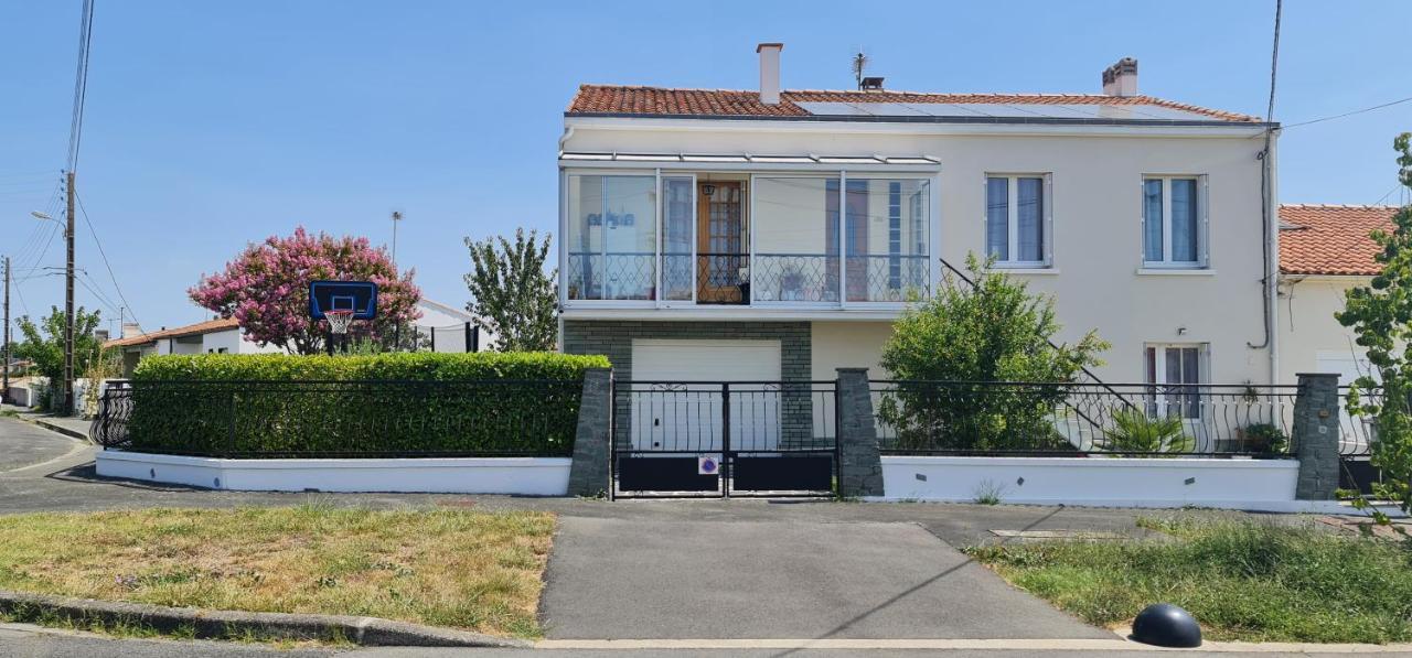 Belle Maison Avec Jardin Rdc T3 De 70M2 Vacances Ou Cure Thermale Rochefort Екстер'єр фото
